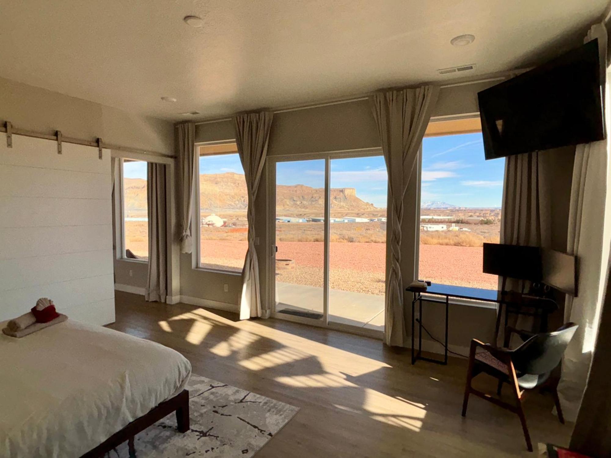 Page Arizona Border Town- Crimson Suite, Desert Canyon Getaway With Views Big Water Exterior foto